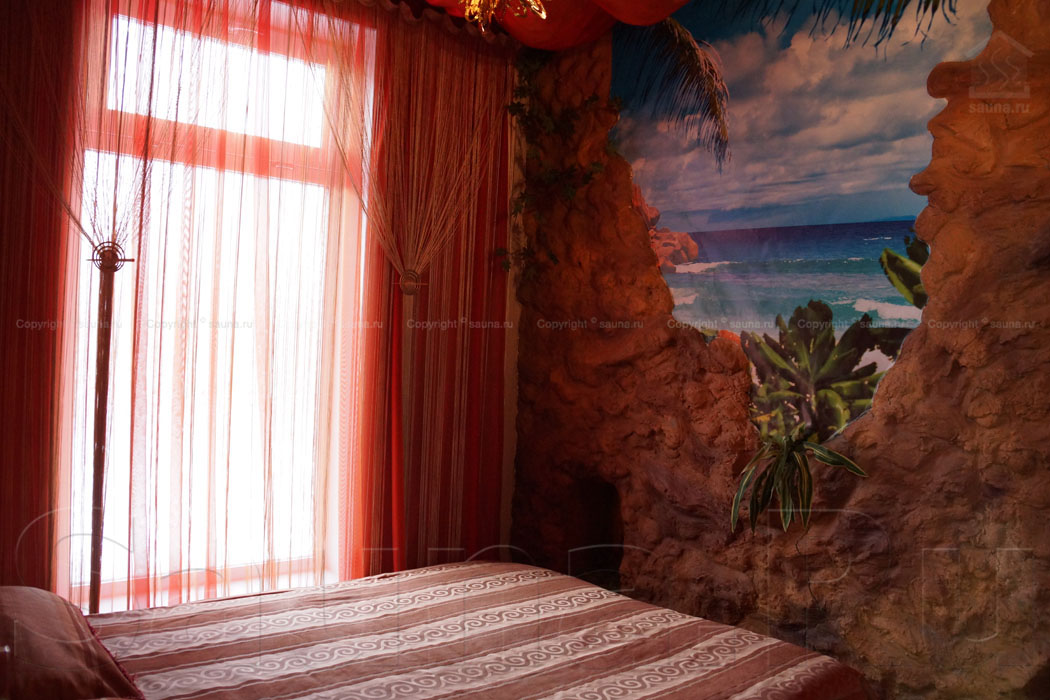 Основной зал Red House