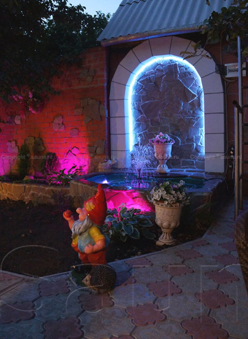 Основной зал Red House