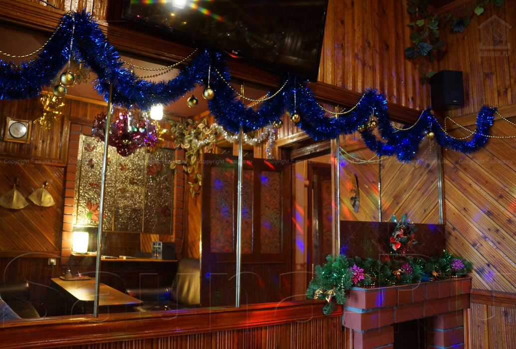 Основной зал Red House